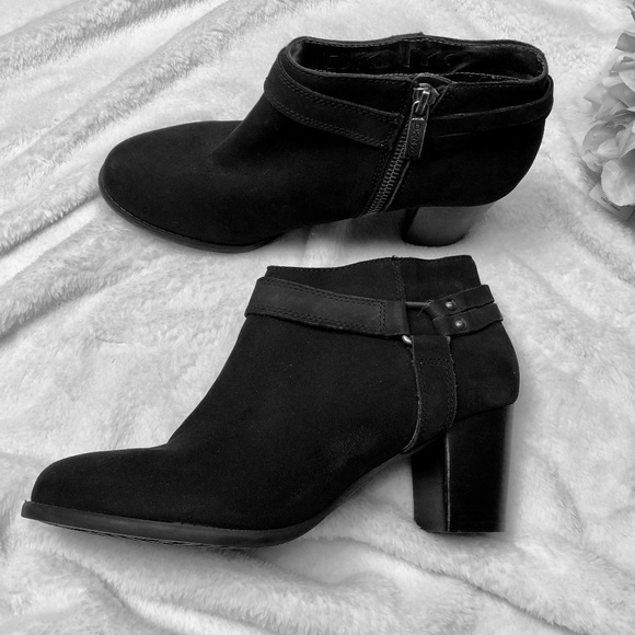 Dkny Shoes - DKNY Black Leather Ankle Boot Size 9.5